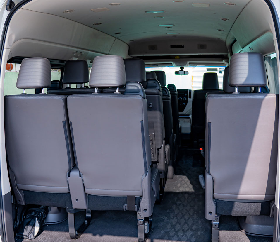 Car-o-van-HIACE-5