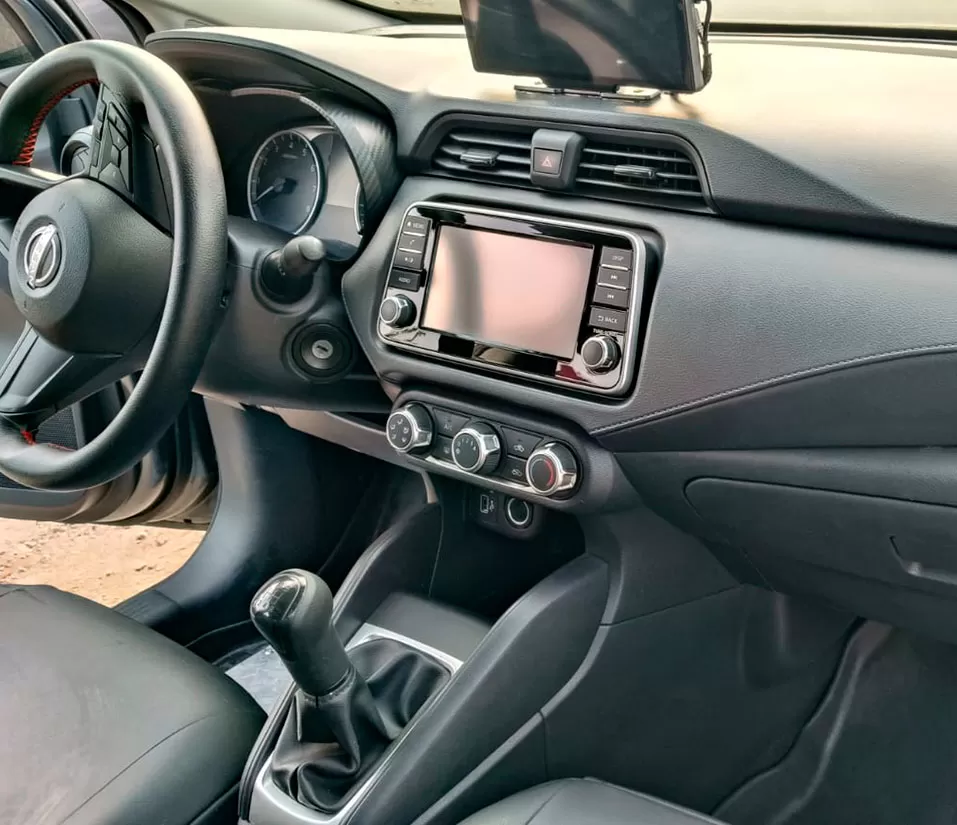 Car-o-van-SEDAN-VERSA-6